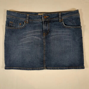 Zara women Denim skirt short , size 10